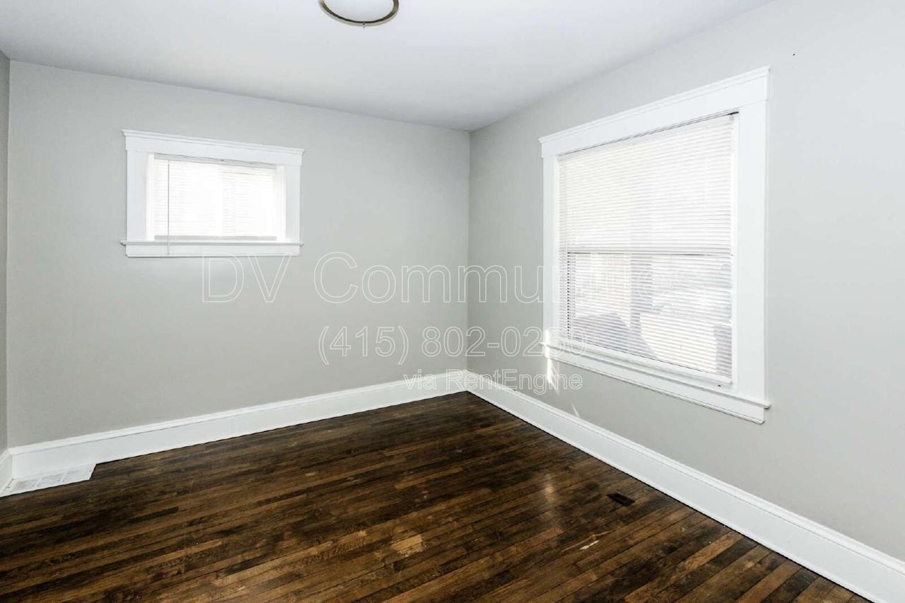 2081 Halstead Ave - Photo 7 of 13