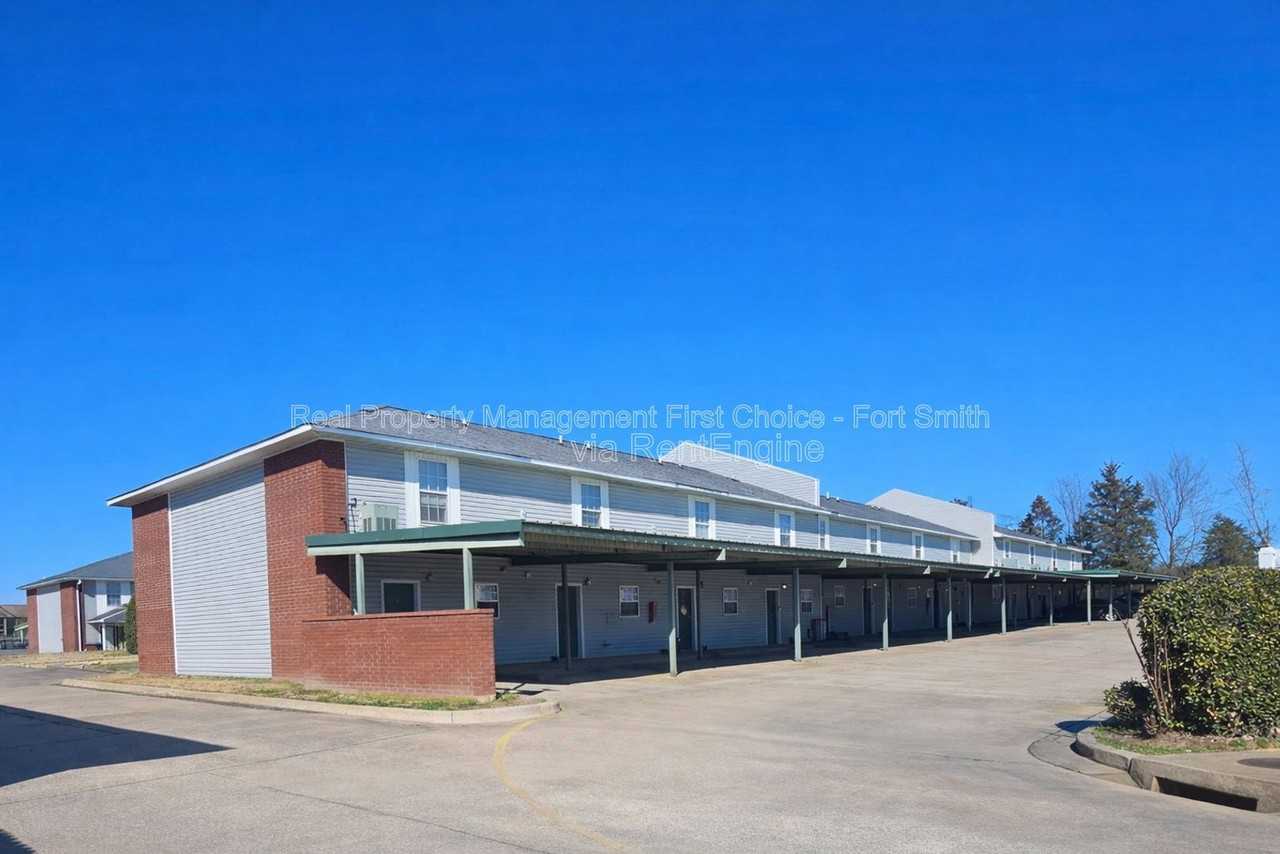 2209 Fayetteville Rd #19 - Photo 3 of 7