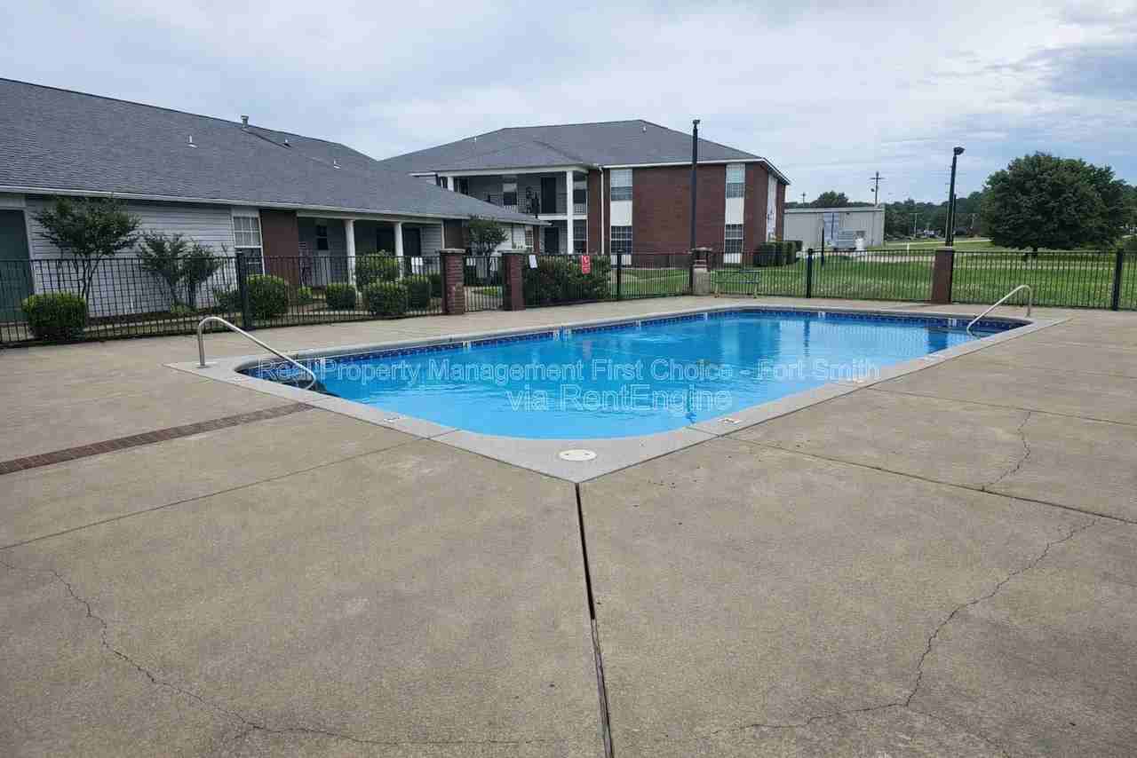 2209 Fayetteville Rd #19 - Photo 6 of 7