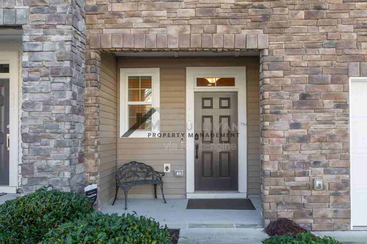 1119 Southpoint Trl - Photo 3 of 50