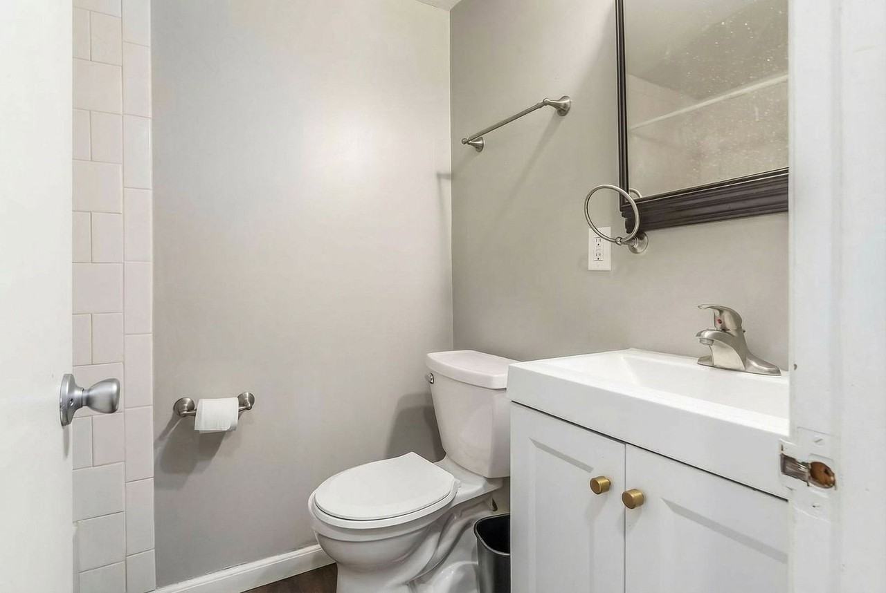 80 W Lane Ave #1K - Photo 6 of 12