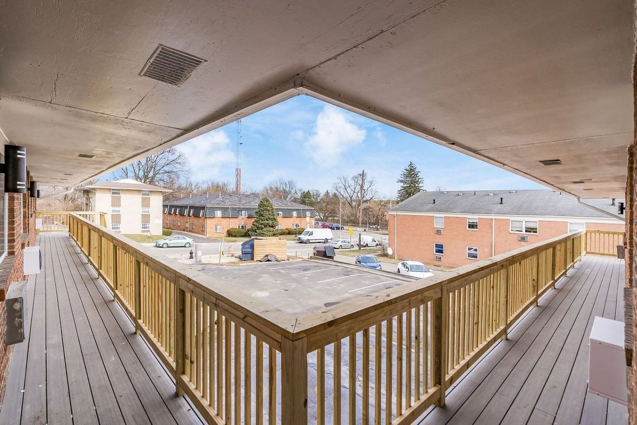 611 Riverview Dr #J - Photo 2 of 19