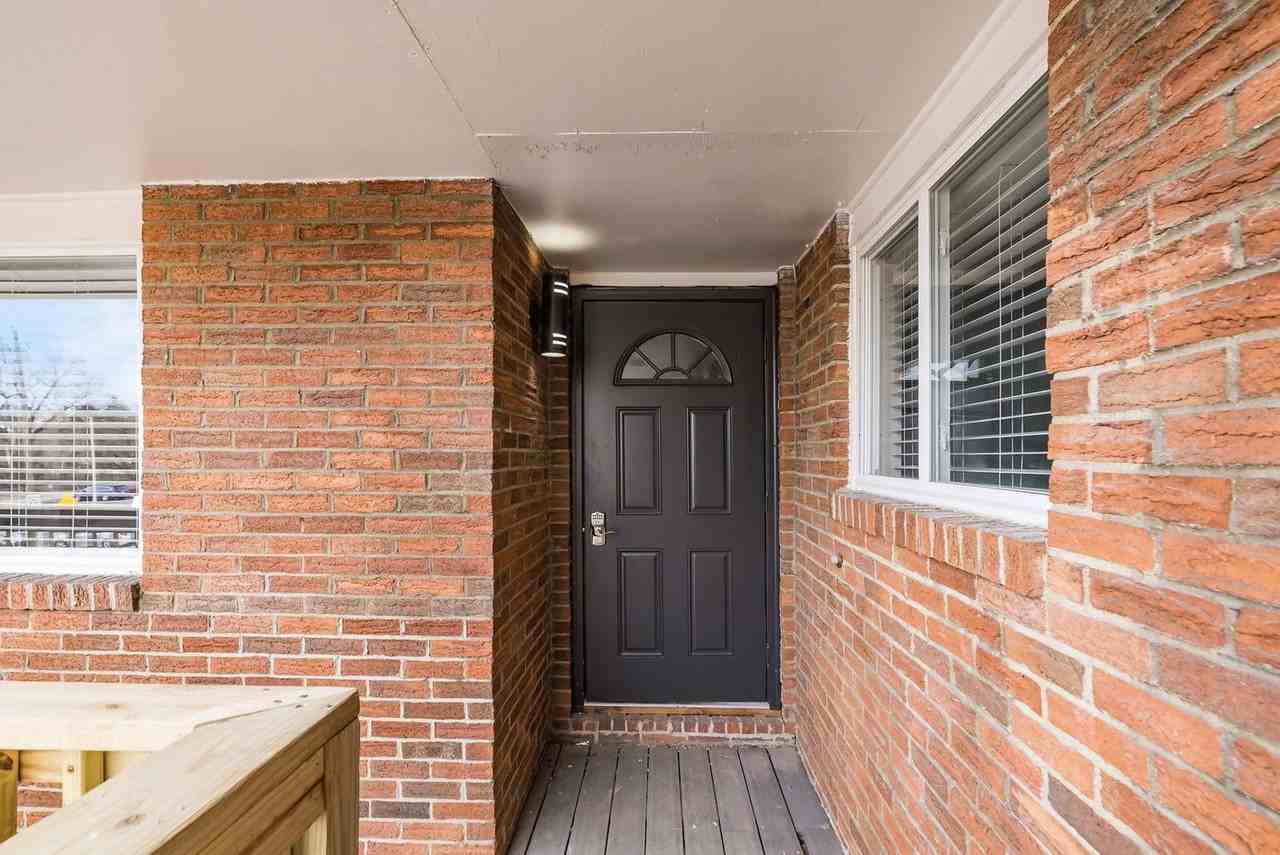 611 Riverview Dr #J - Photo 3 of 19