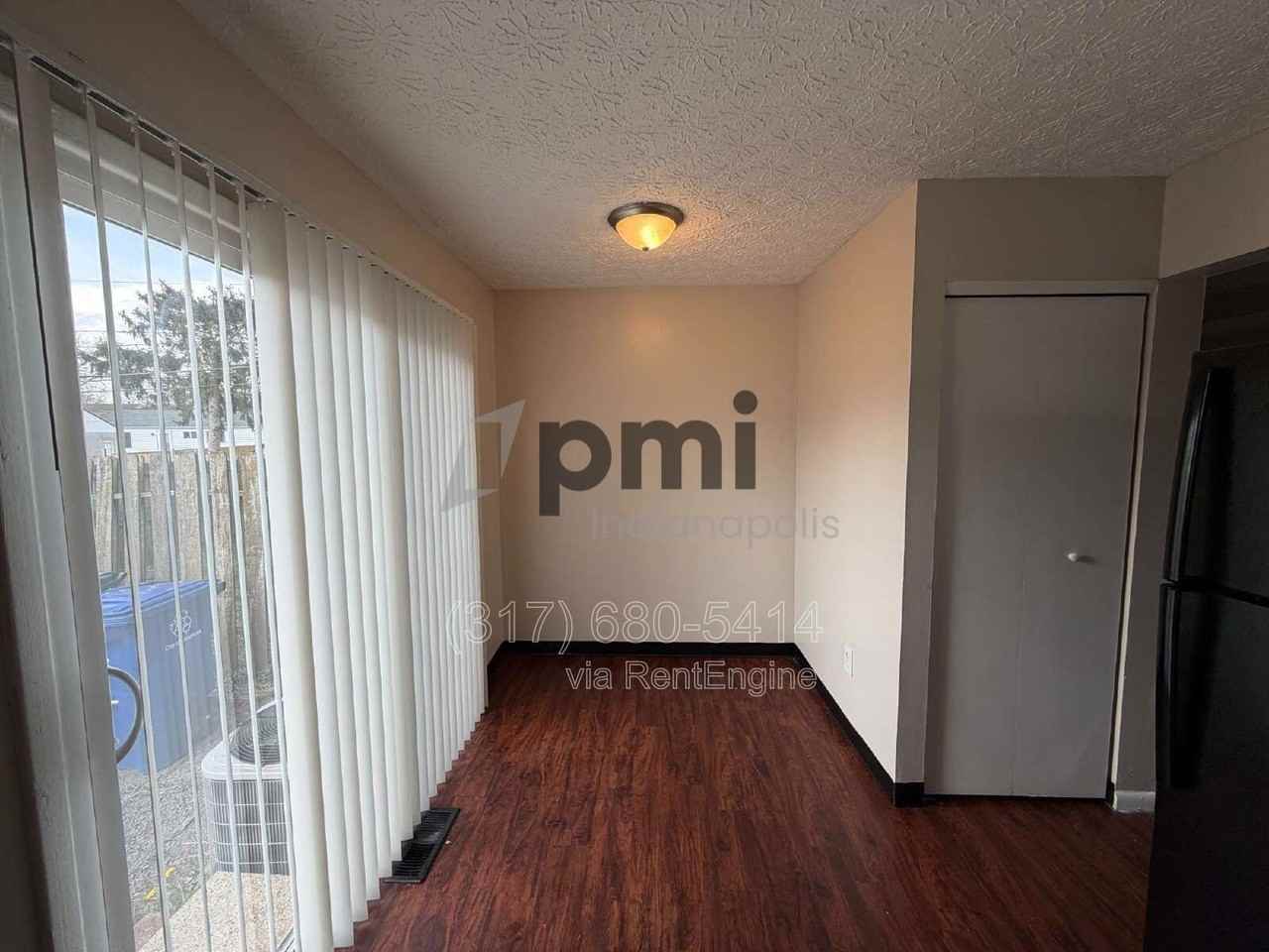 2100 Shawbury Ct W - Photo 5 of 12