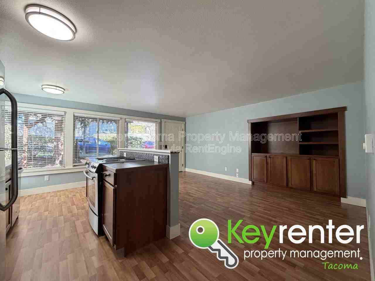 422 N L St #22-4 - Photo 3 of 9