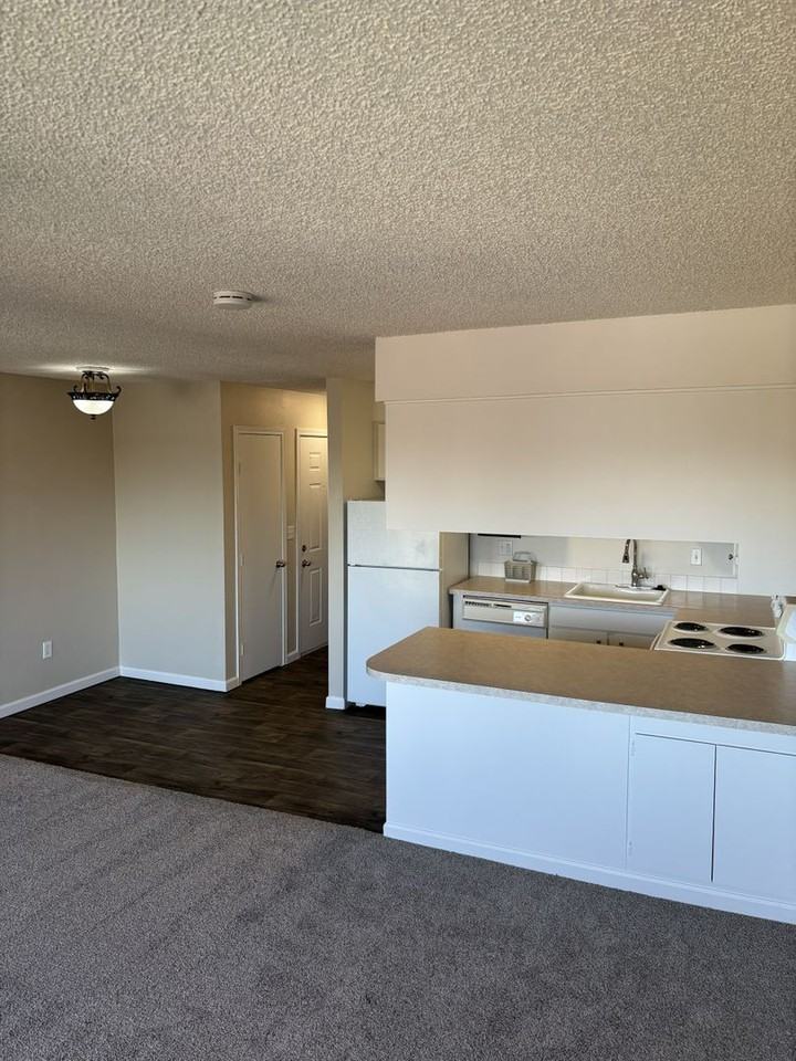 Portland Terrace - Photo 7 of 28