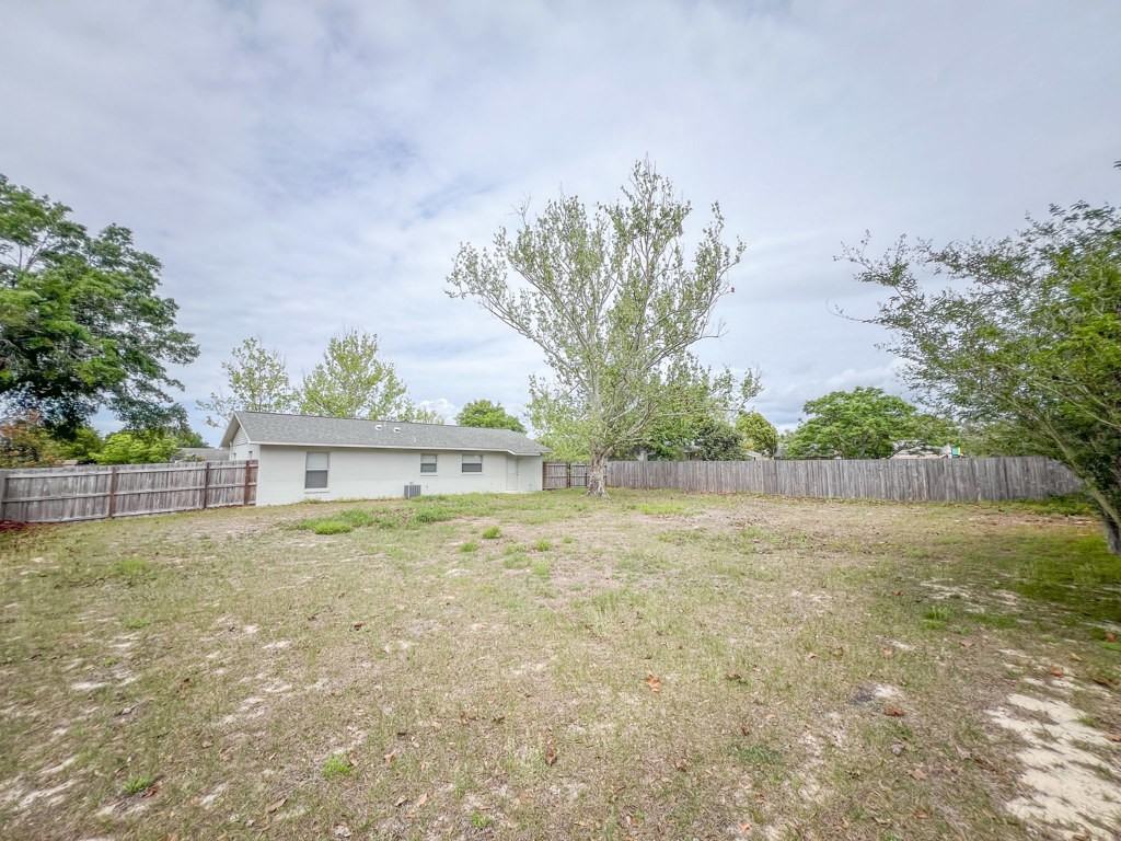 36308 Stratford Ct - Photo 4 of 18