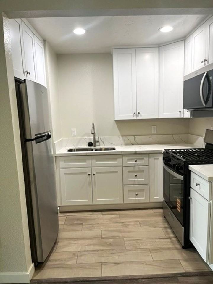 Shady View Apartments - Photo 3 of 13