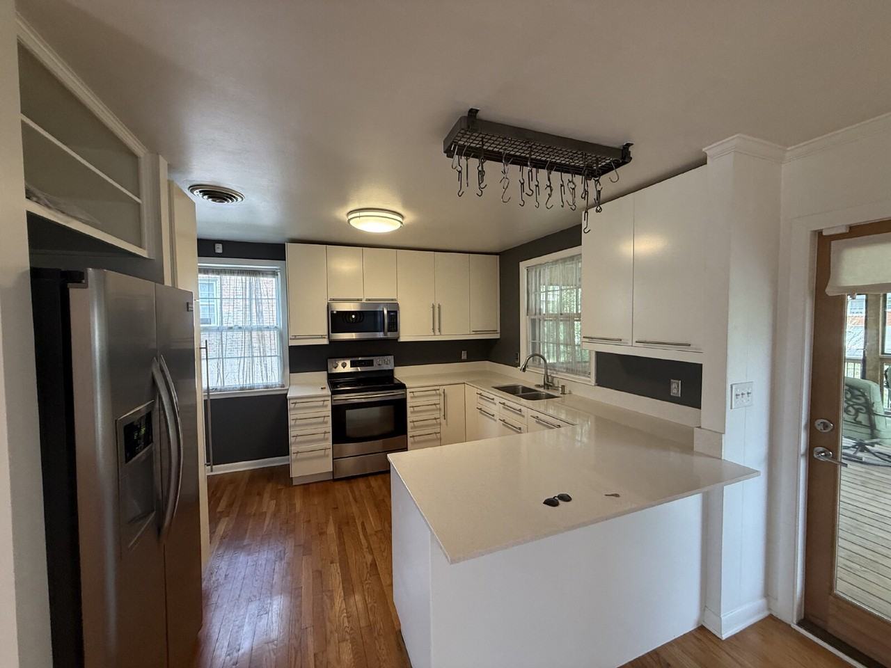 614 Elaine Dr - Photo 4 of 21