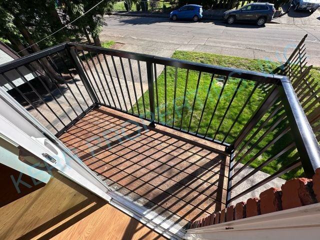 253 Se Kelly Ave - Photo 4 of 20