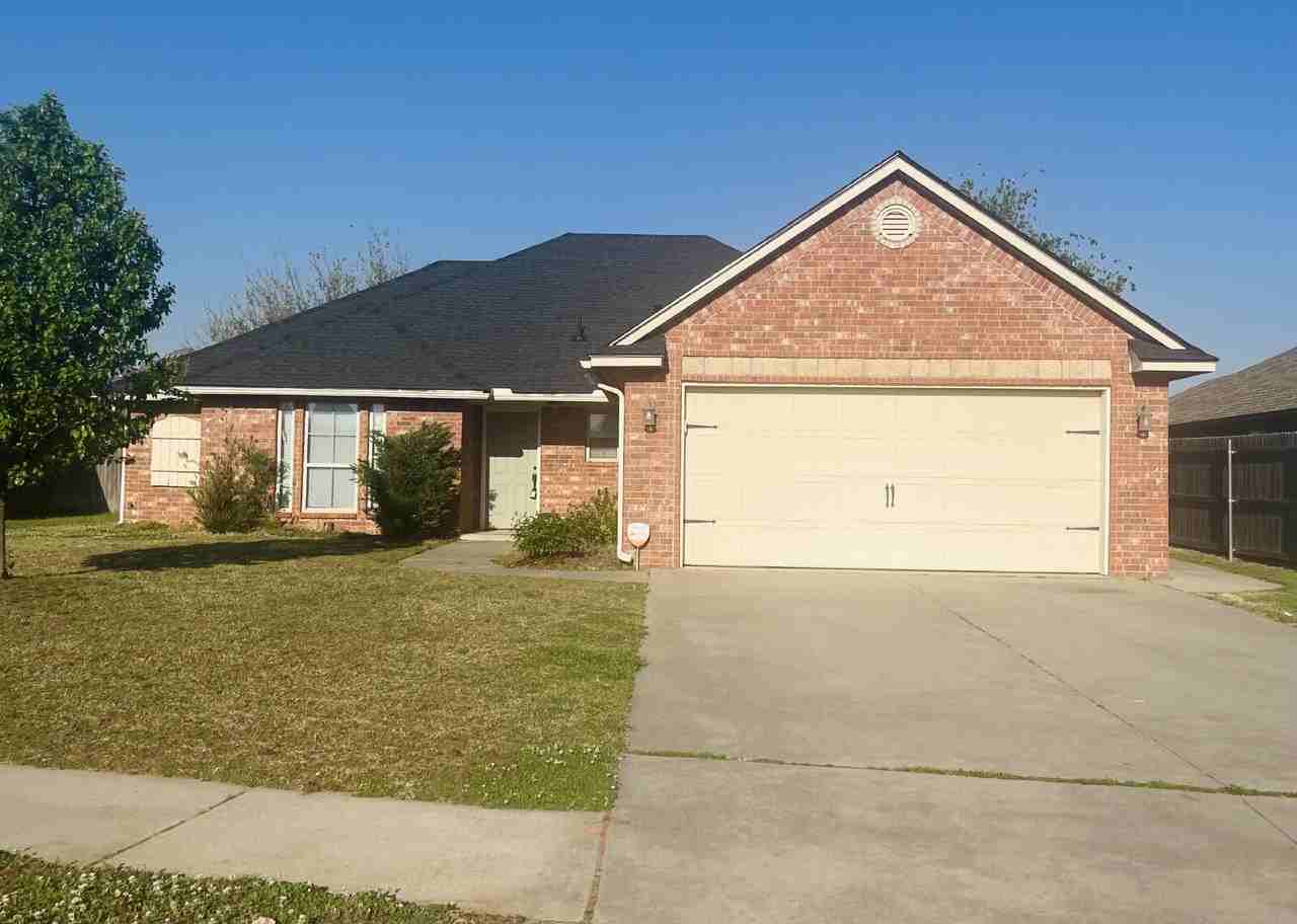 2833 Busheywood Dr - Photo 2 of 35