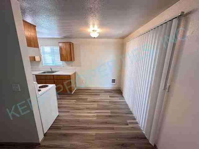 2211 Se 96th Dr - Photo 4 of 16