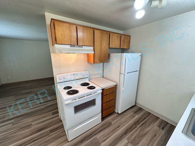 2211 Se 96th Dr - Photo 7 of 16