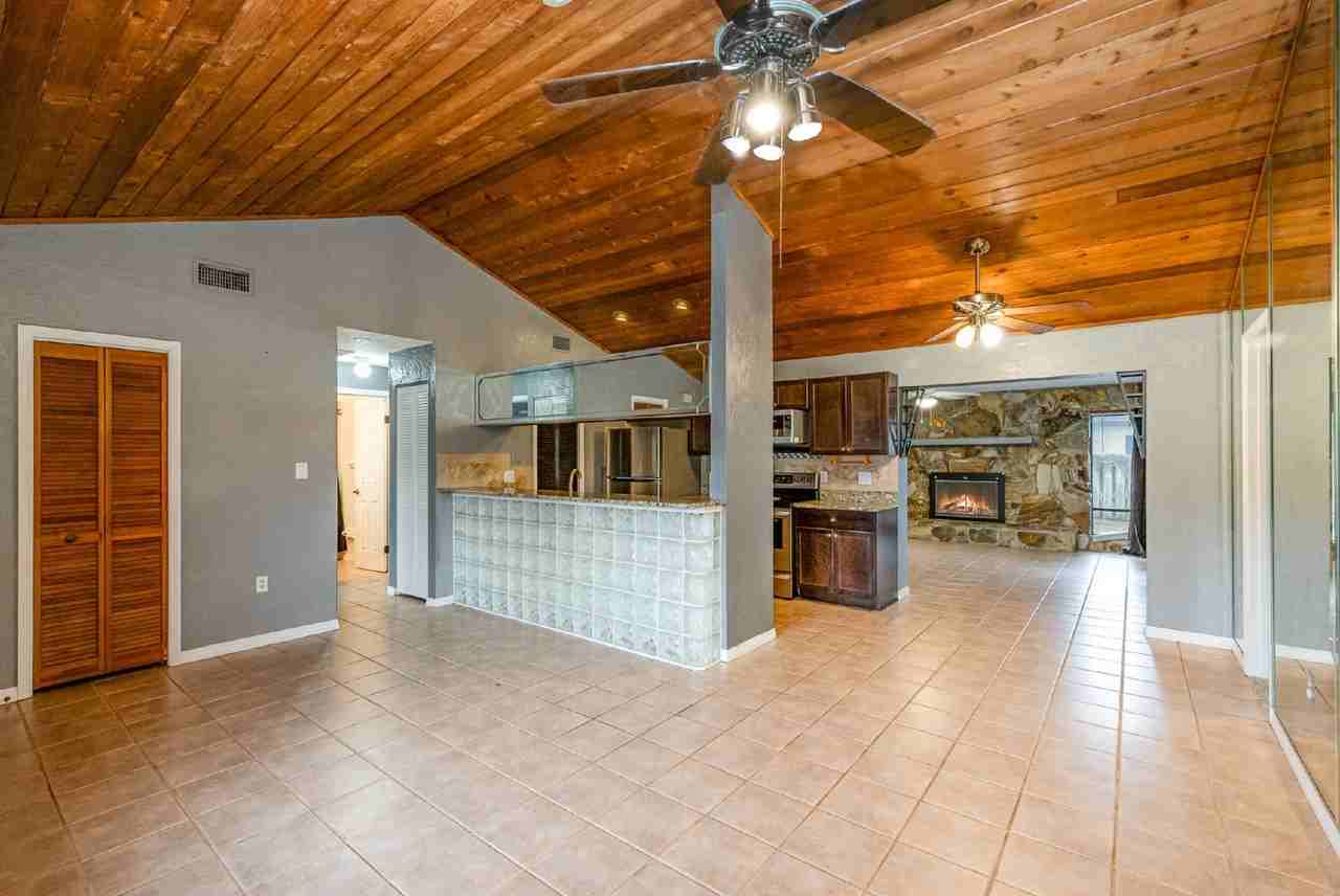 696 Las Palmas Way - Photo 7 of 22