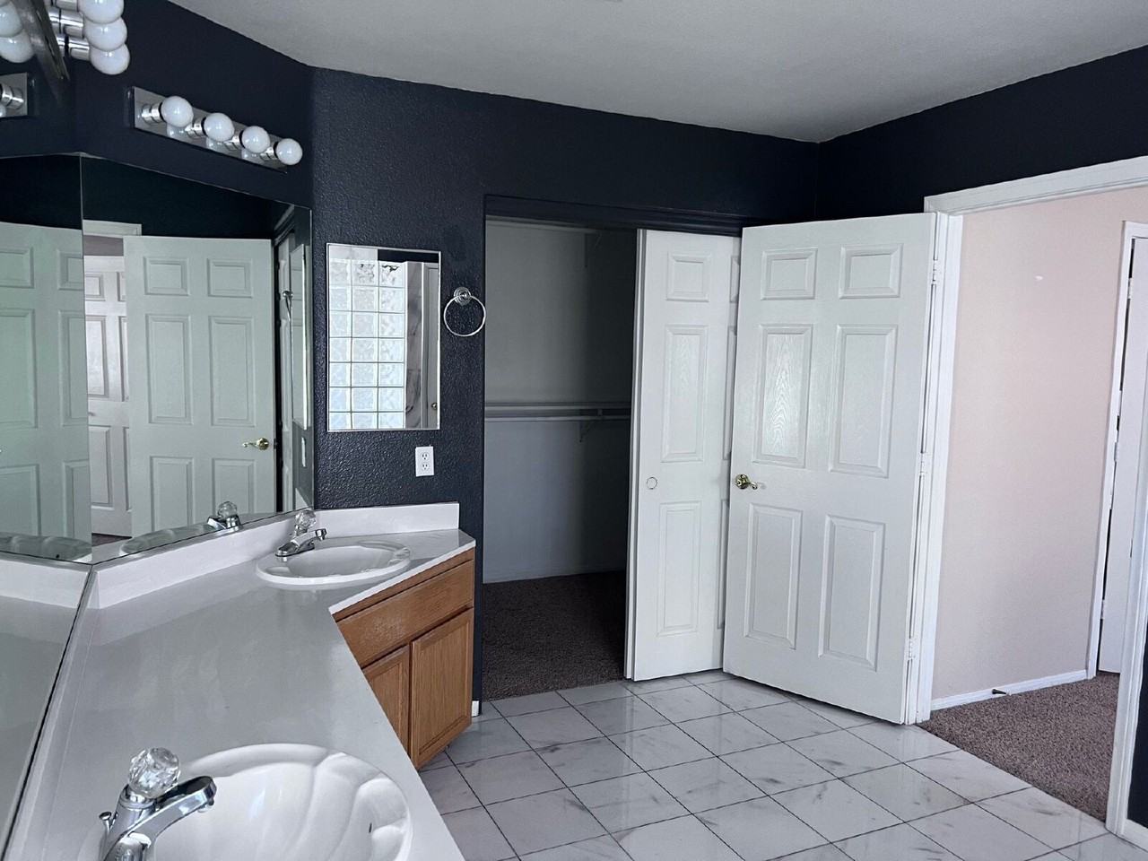 2817 Via Avanti St - Photo 2 of 28