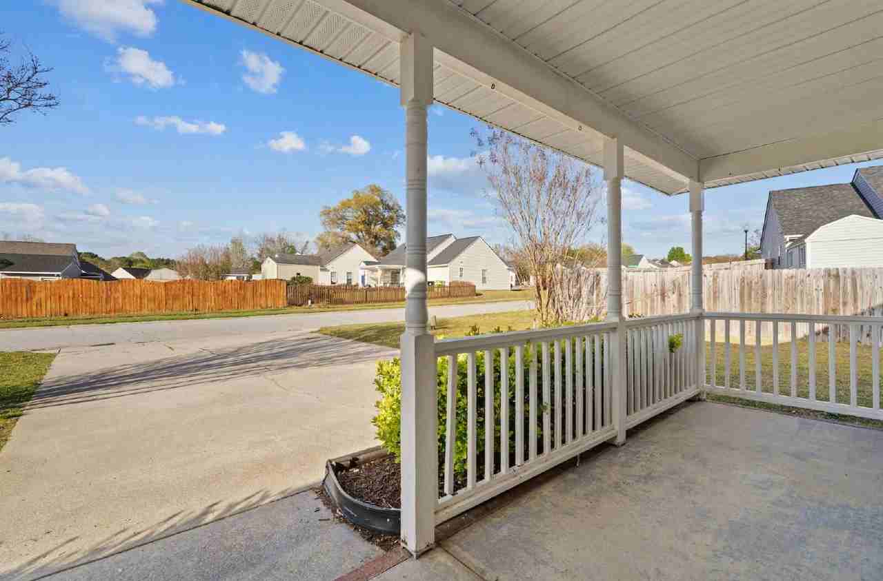 5016 Parkerwood Dr - Photo 4 of 25