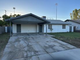 2804 S 18th Ave - Photo 1 of 1