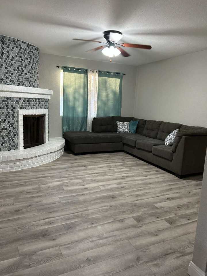 2804 S 18th Ave - Photo 3 of 18