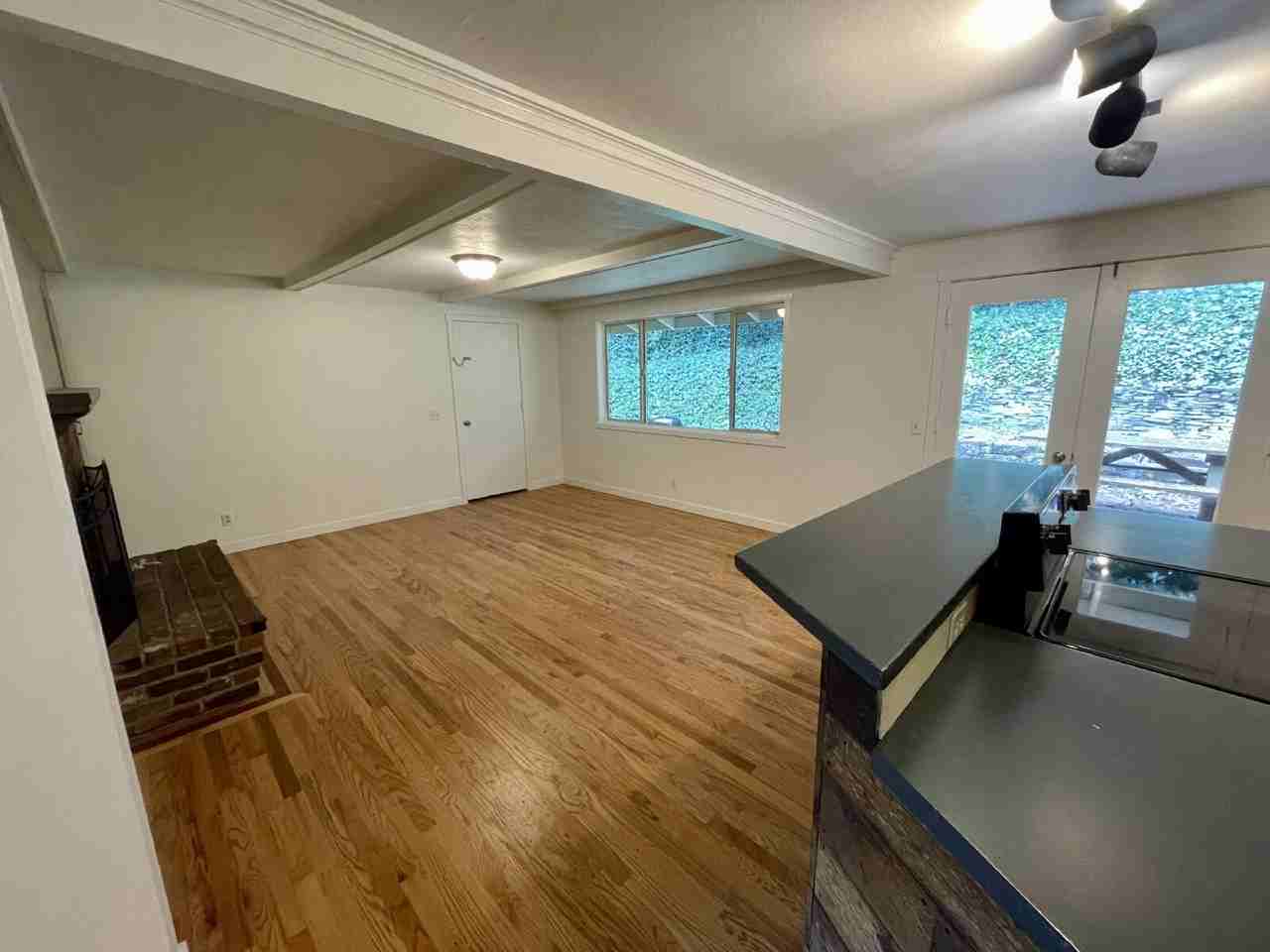 610 Spencer Ct - Photo 5 of 24