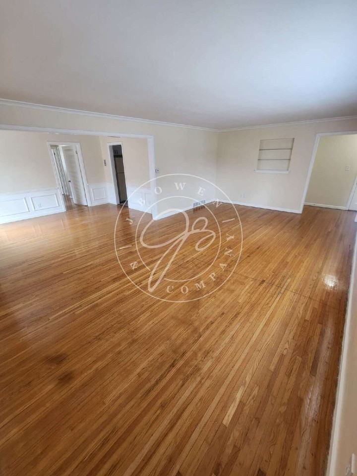 2149 Evergreen Rd #3 - Photo 4 of 11