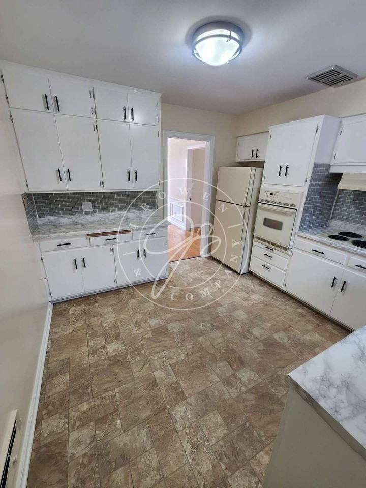 2149 Evergreen Rd #3 - Photo 5 of 11