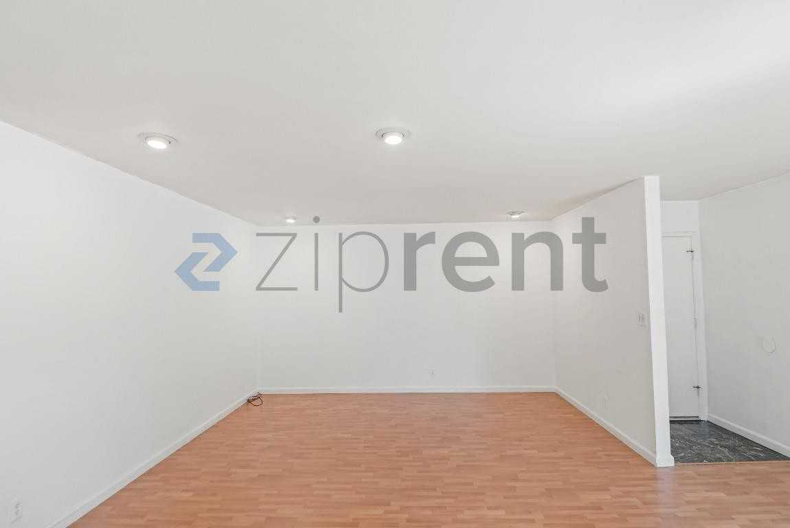 9085 Alcosta Blvd #378 - Photo 5 of 25