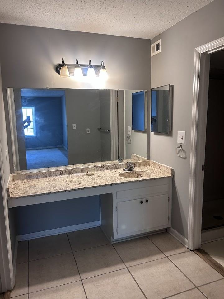 2940 Parc Lorraine #1 - Photo 2 of 12