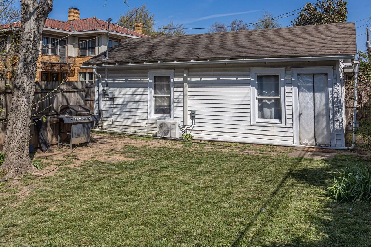 1229 1/2 S Owasso Ave - Photo 5 of 17