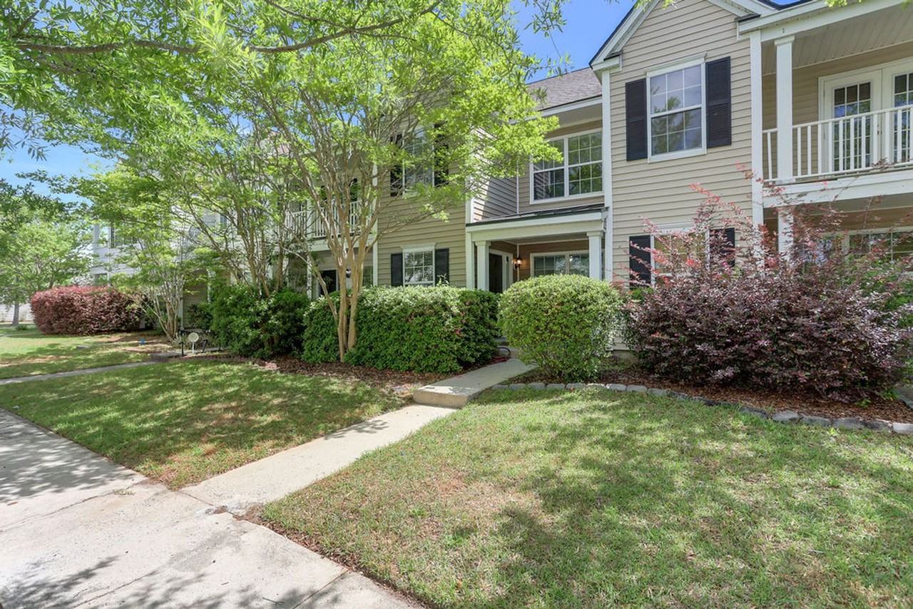 16 16 Ashleigh Ln - Photo 2 of 37