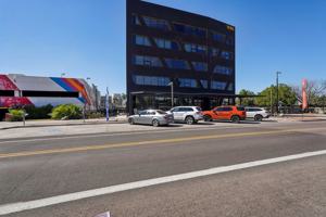 featured image of 1030 N 1st St