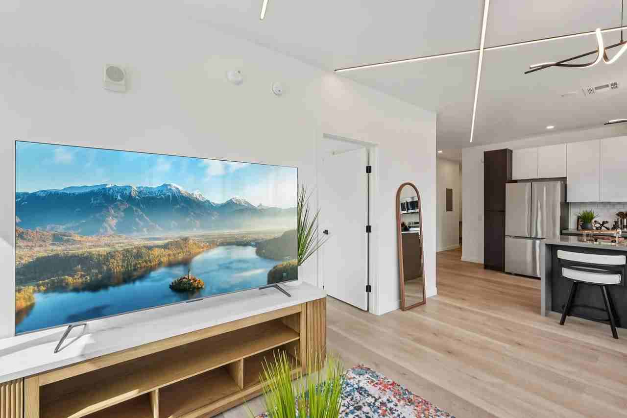 Rainbow Road - Photo 6 of 50