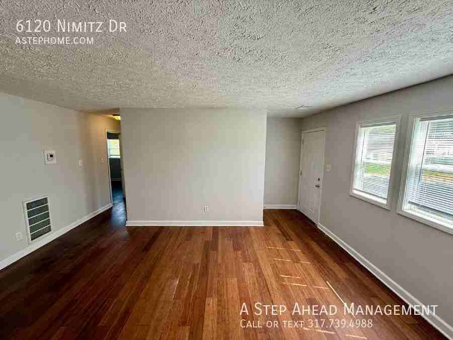 6120 Nimitz Dr - Photo 4 of 14