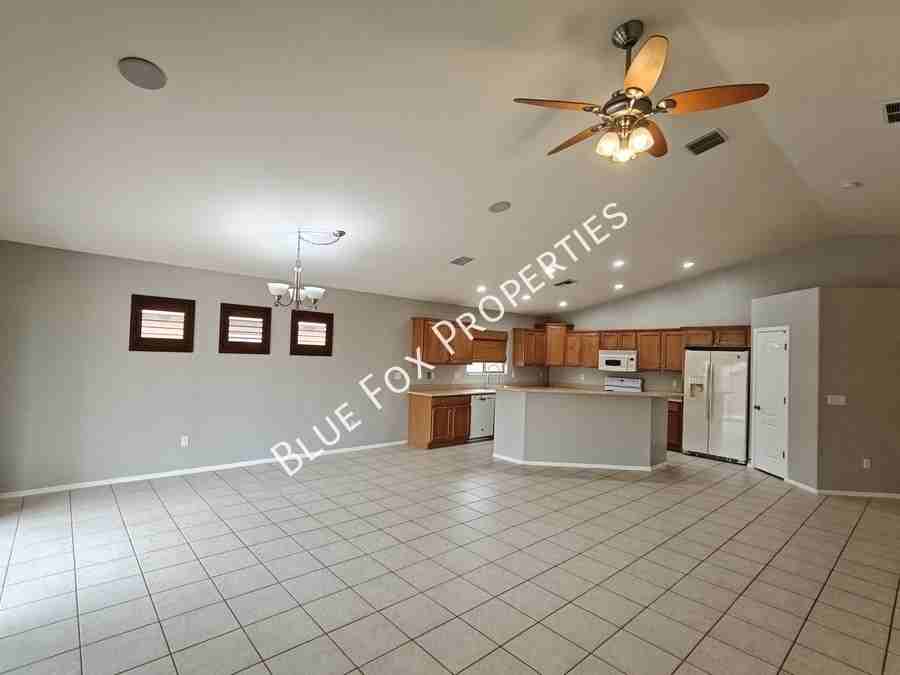 12232 N Sora Pl - Photo 3 of 32