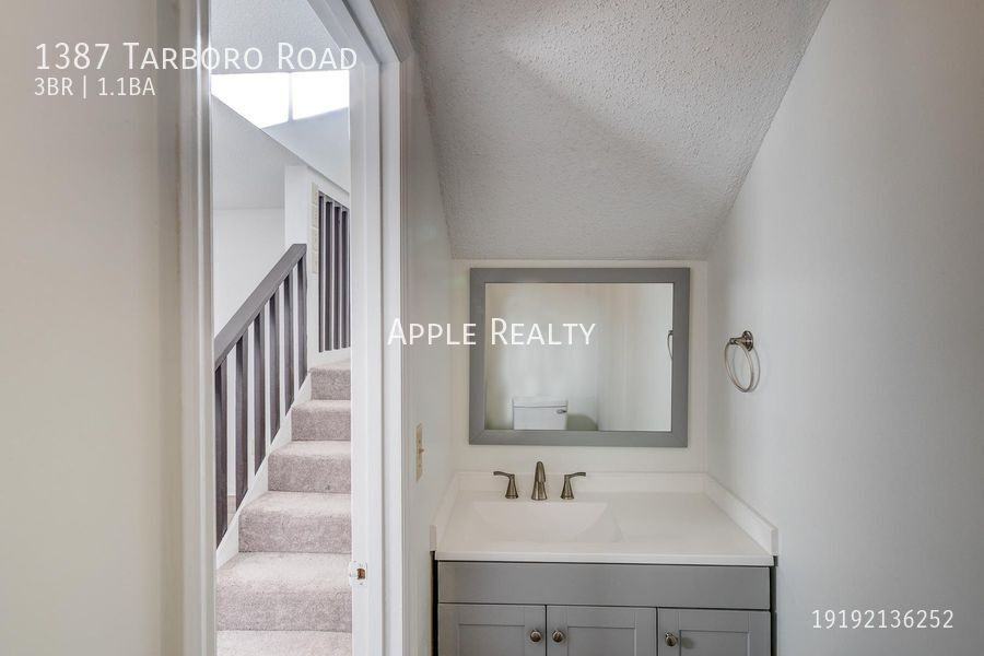 1387 Tarboro Rd - Photo 6 of 28