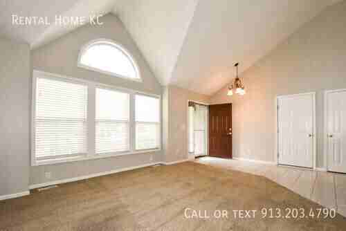 15246 S Acuff Ln - Photo 4 of 30