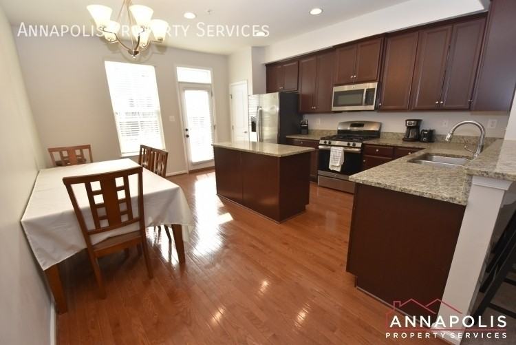 619 Ravenwood Dr - Photo 2 of 21
