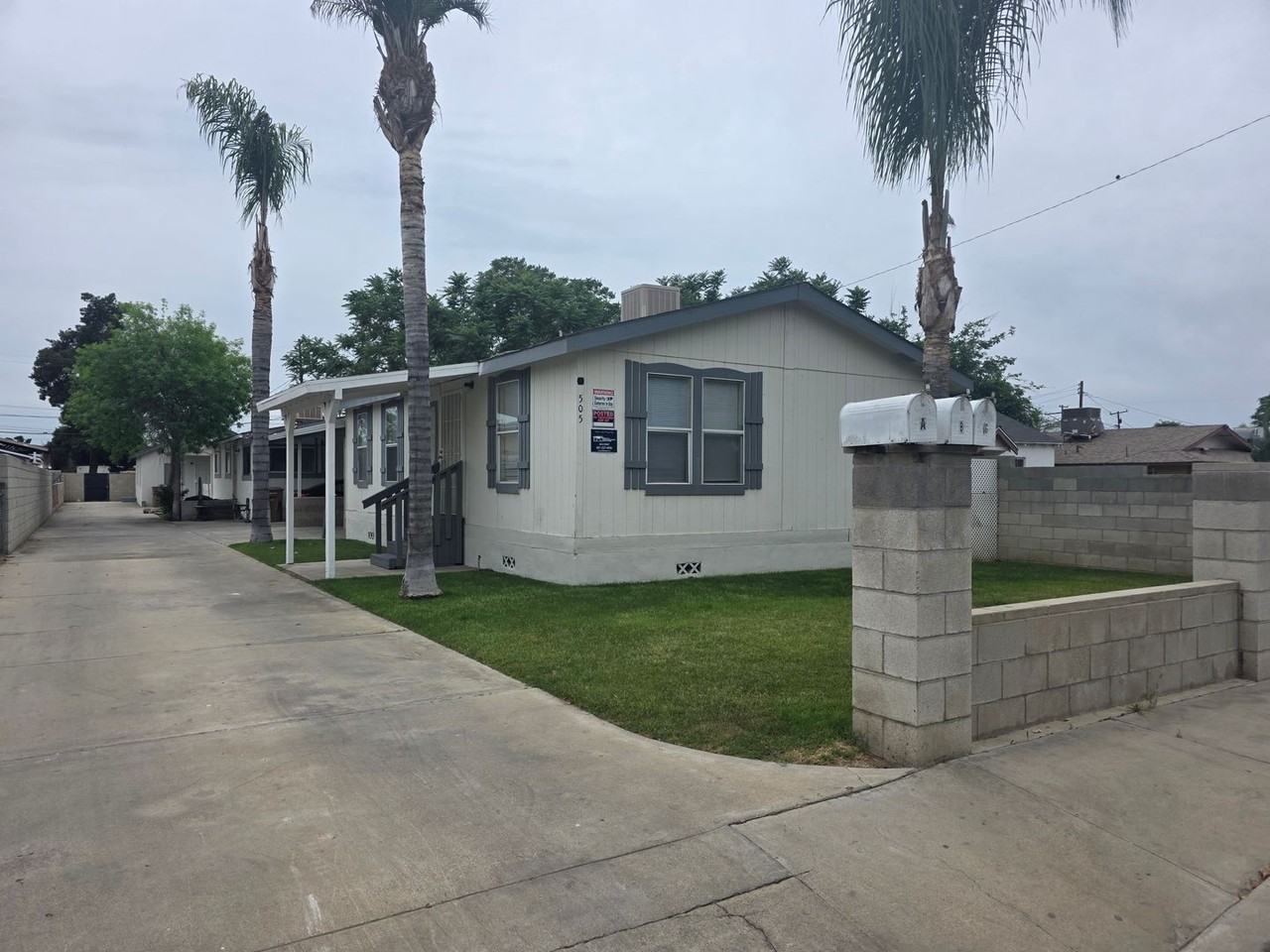 505 33rd St #A - Photo 2 of 13