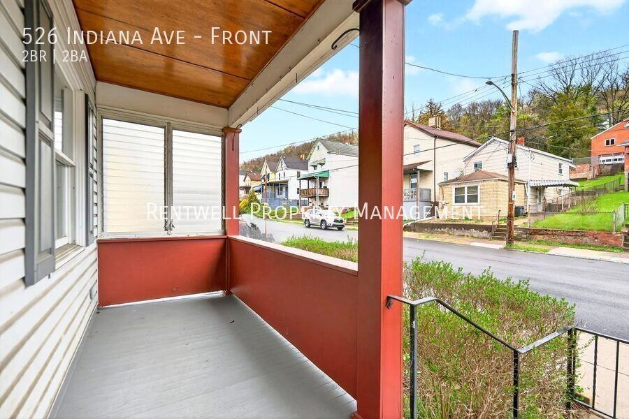 526 Indiana Ave - Photo 4 of 37