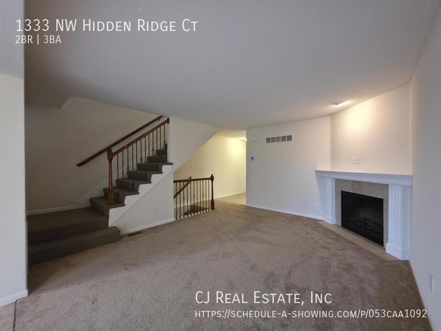 1333 Nw Hidden Ridge Ct - Photo 2 of 11