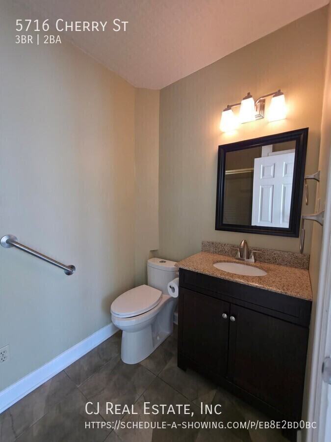 5716 Cherry St - Photo 6 of 11