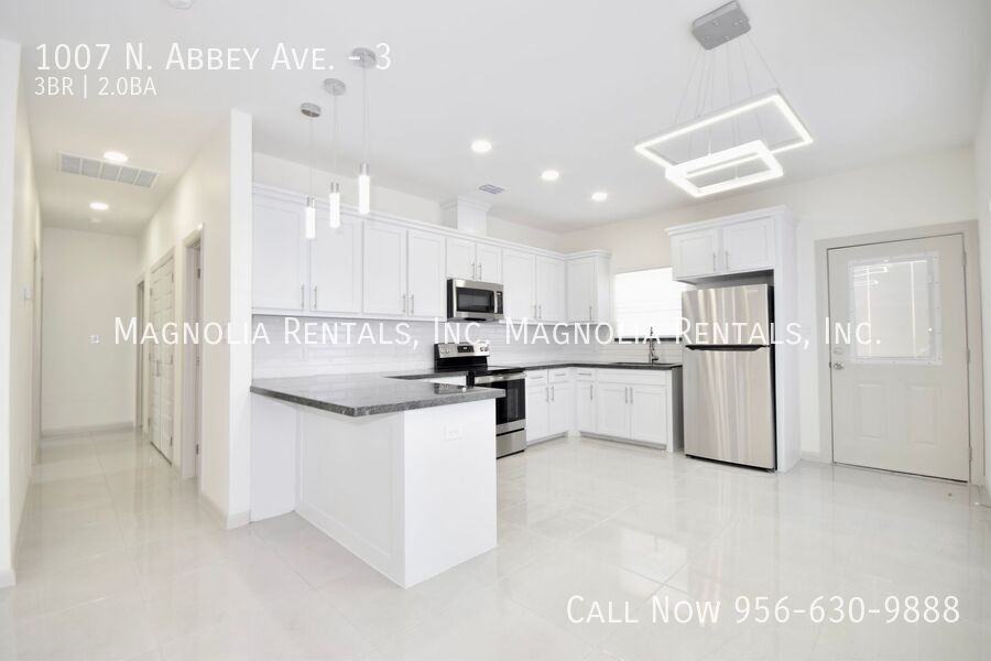 1007 N Abbey Ave #3 - Photo 5 of 12