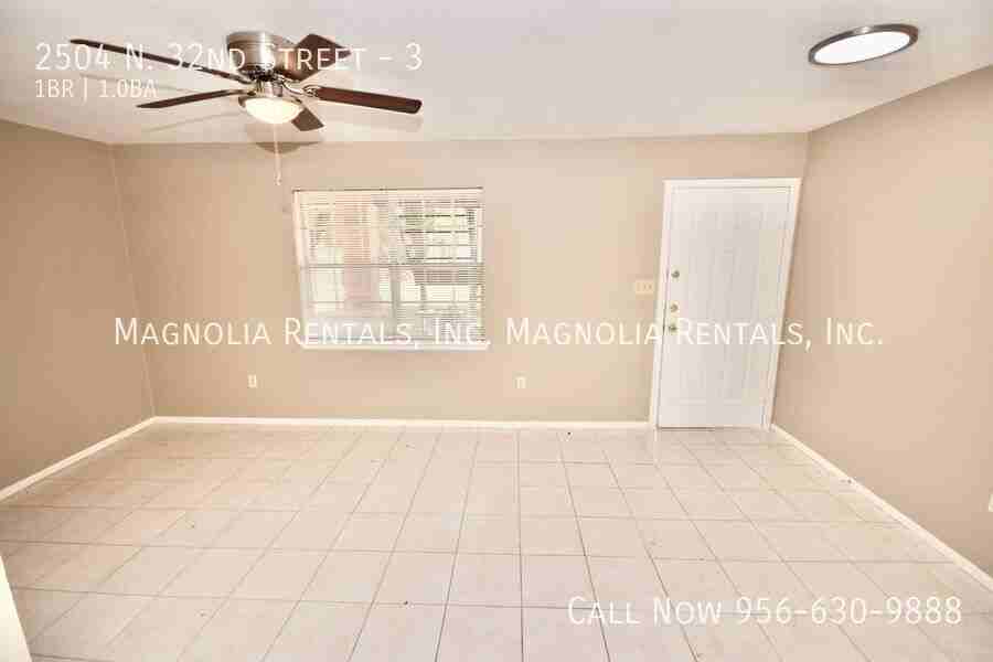 2504 N 32nd St #3 - Photo 4 of 8