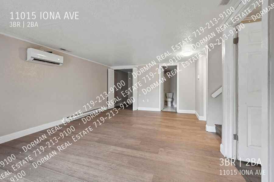 11015 Iona Ave - Photo 6 of 17