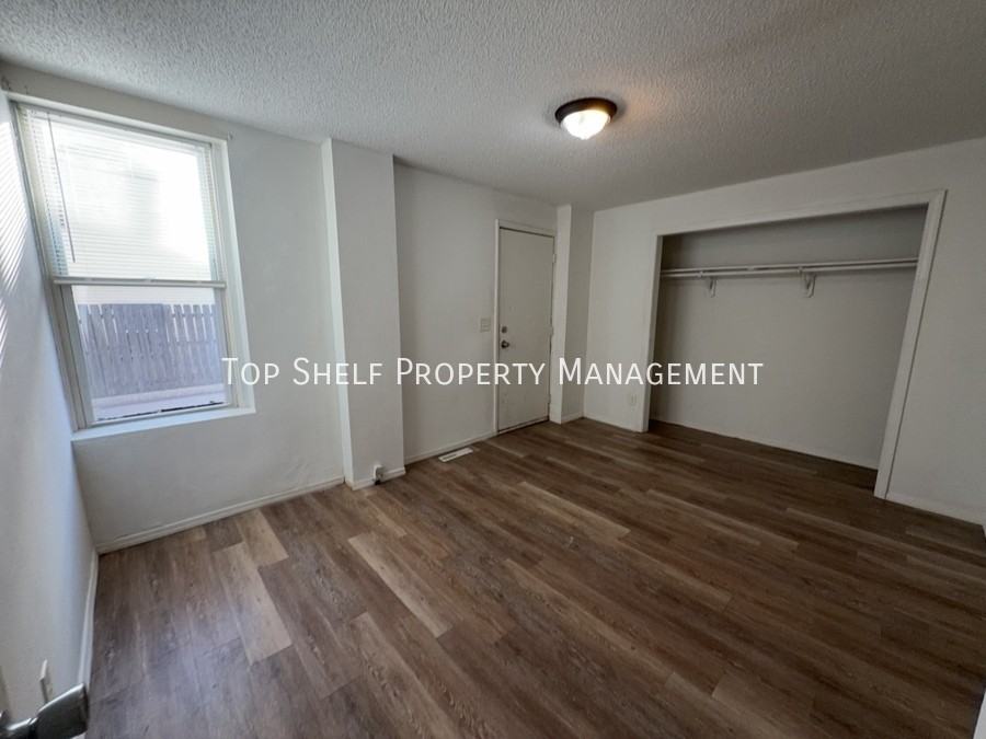 1513 Des Moines St #3 - Photo 6 of 9