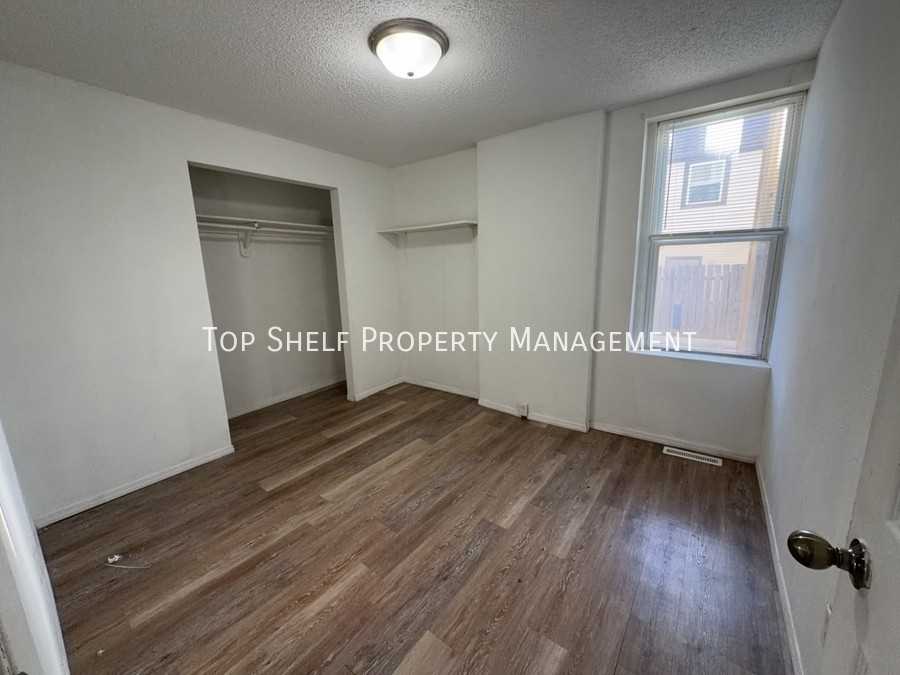 1513 Des Moines St #3 - Photo 7 of 9