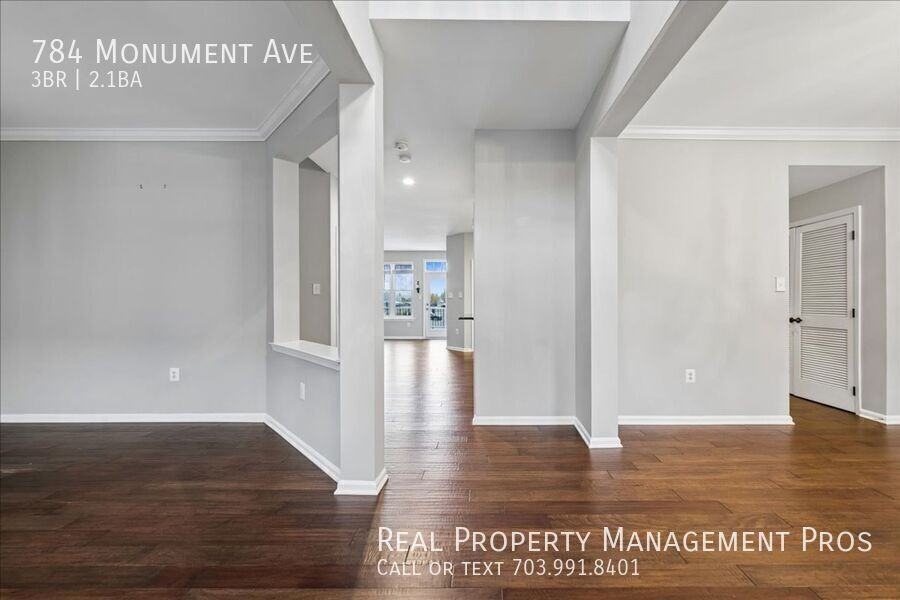 784 Monument Ave - Photo 2 of 50