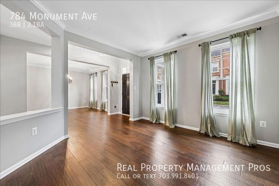 784 Monument Ave - Photo 5 of 50