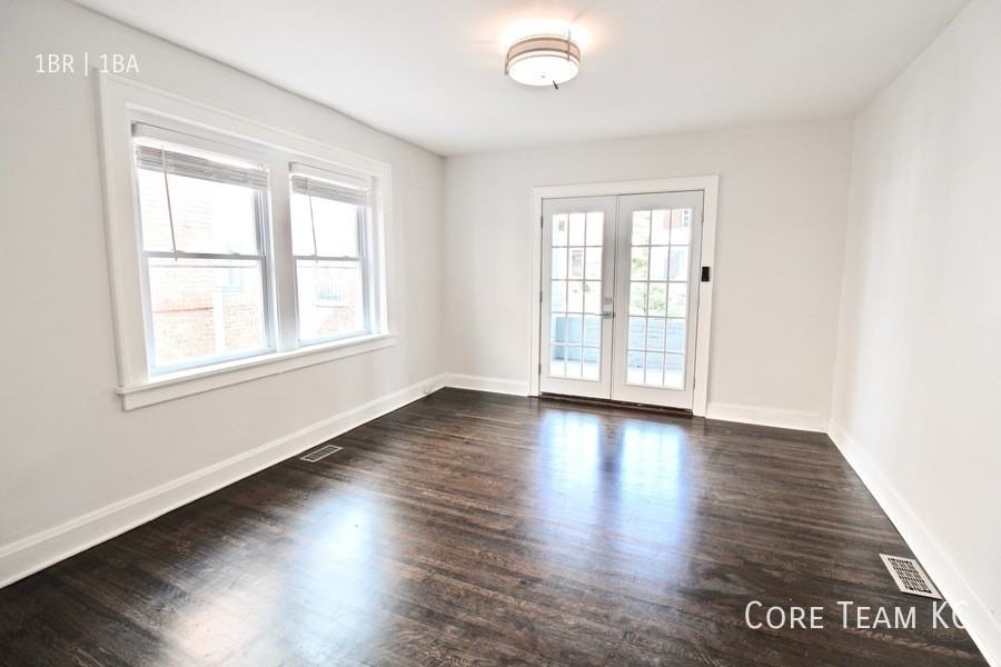 4322 Mercier St #4322-2 - Photo 6 of 17