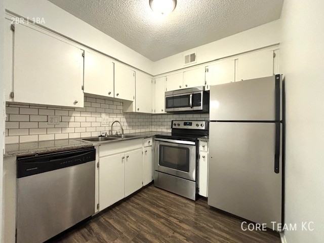 3633 Walnut St #302 - Photo 3 of 12