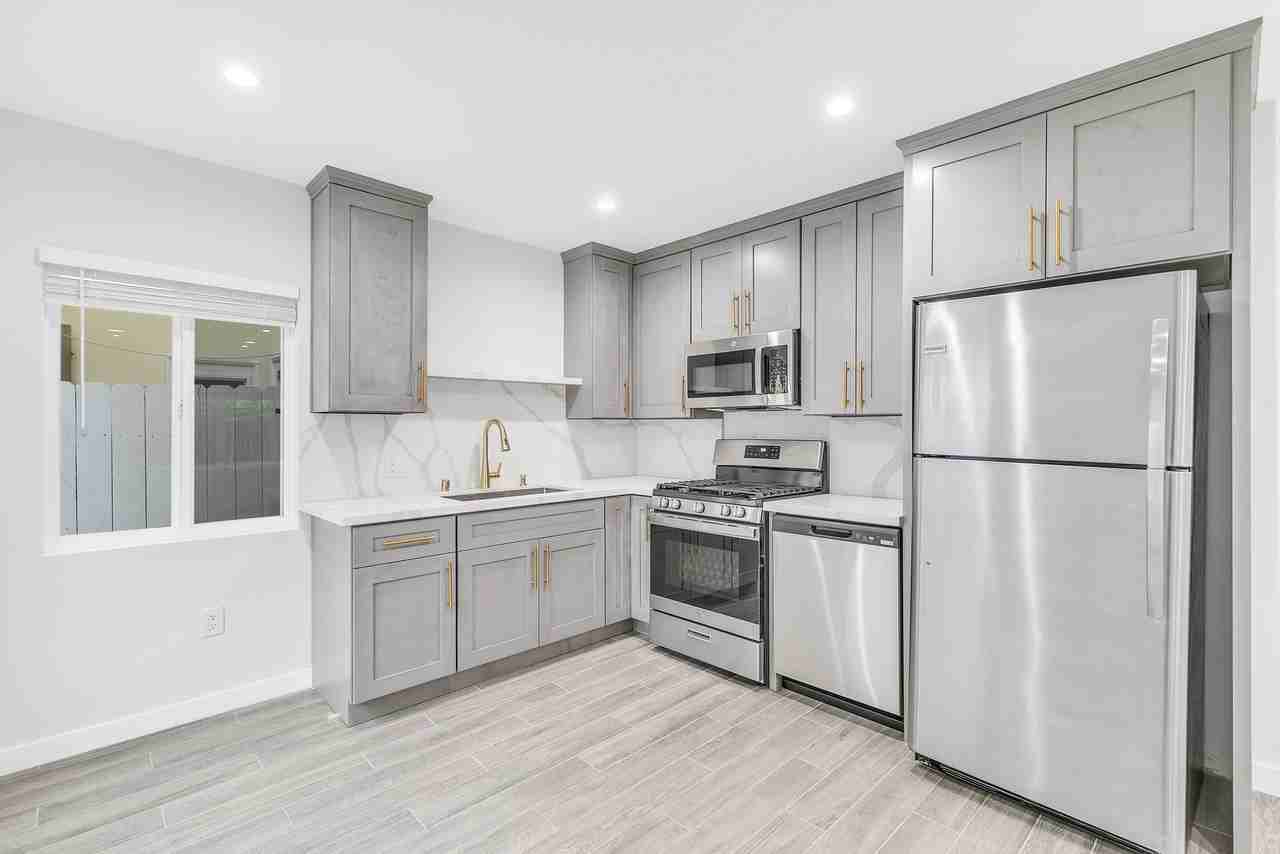 40 Rose Ave #3 - Photo 5 of 17